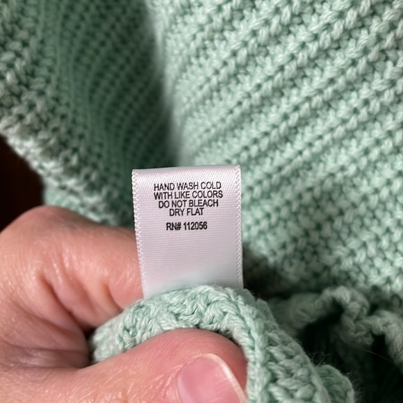 Zenana size XL mint green colored turtleneck tunic sweater with ballon sleeves - Picture 9 of 9